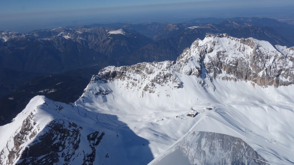 circling around the Zugspitze glacier